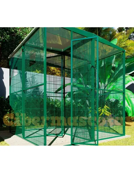 Voladero de jardin 2x2 metros con habitáculo
